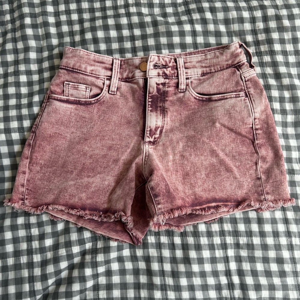 Universal Threads pink shorts